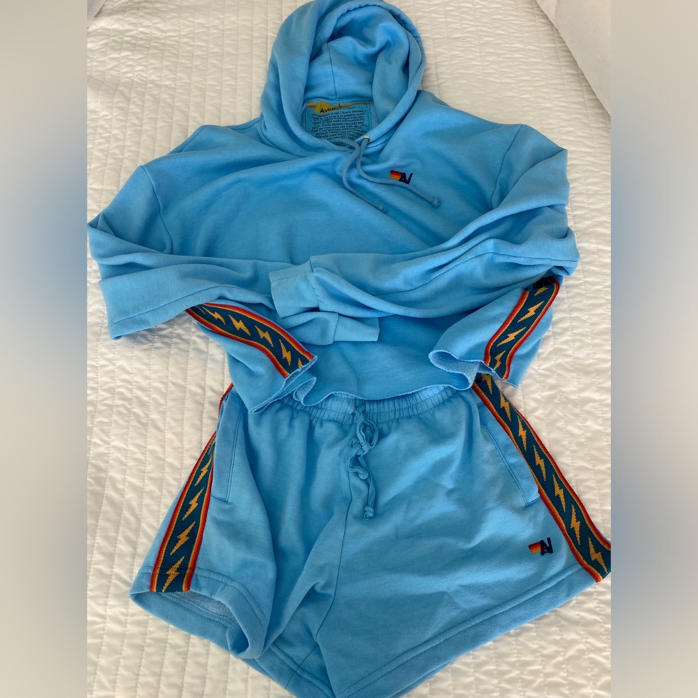 BOLT STRIPE RELAXED CROPPED PULLOVER HOODIE WITH MATCHING SHORTS INCLUDED